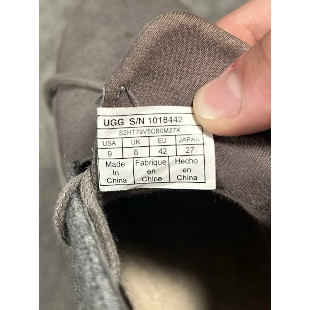 UGG Men's Chukka Boots Gray Suede Wool Lace Up Size 9 Casual Comfort